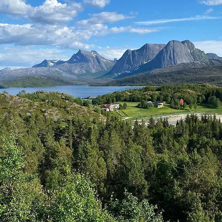Efjord Panorama Lodge, Spectacular View And Jaccuzi Holiday home