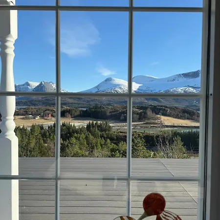 Holiday home Efjord Panorama Lodge, Spectacular View And Jaccuzi