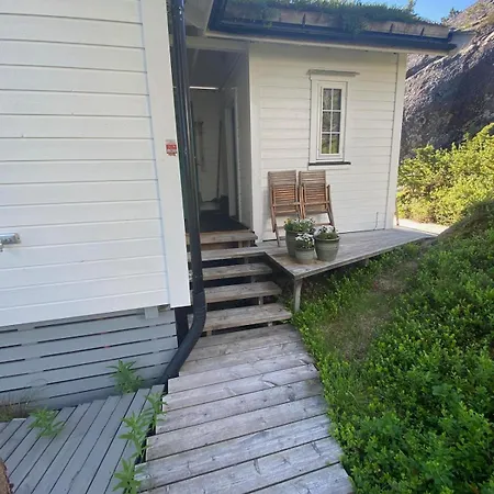 Holiday home Efjord Panorama Lodge, Spectacular View And Jaccuzi Straumoy