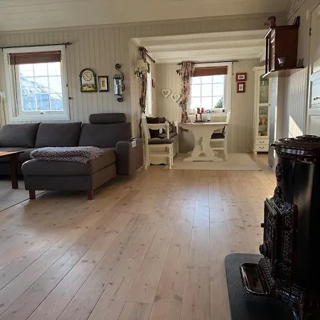 Holiday home Efjord Panorama Lodge, Spectacular View And Jaccuzi